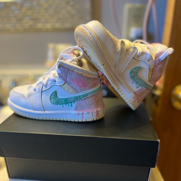 Jordan Other - Size 7c toddler Jordan Mid 1 (SE)